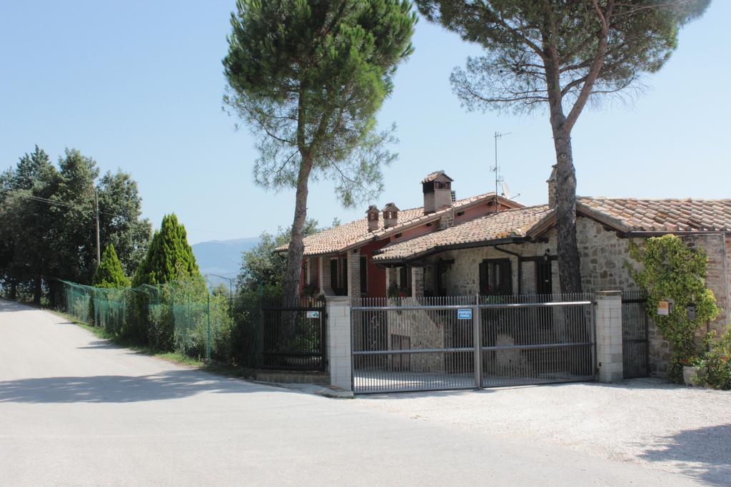 Societa Agricola F.Lli Angelucci Villa Cannara Dış mekan fotoğraf