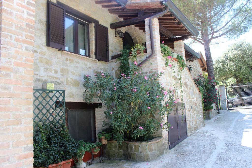 Societa Agricola F.Lli Angelucci Villa Cannara Dış mekan fotoğraf